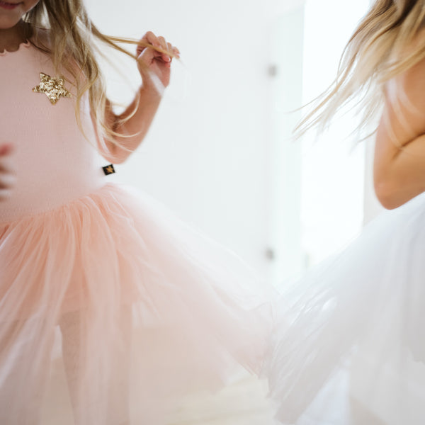 Pink Tutu Model Classic Tutu